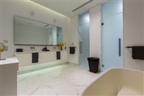 Malaiwana - Patio Duplex - Mini Master Sutie bathroom